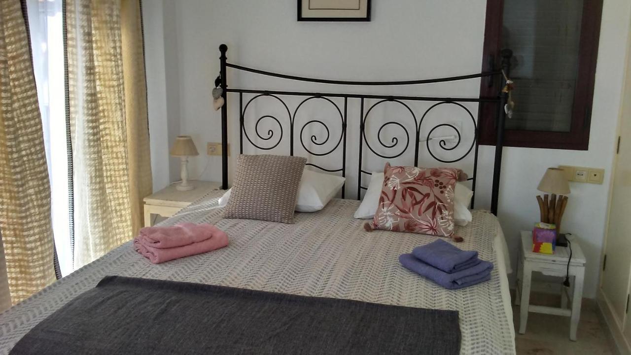 Apartamento Turistico Florhouse San Luis de Sabinillas Eksteriør billede